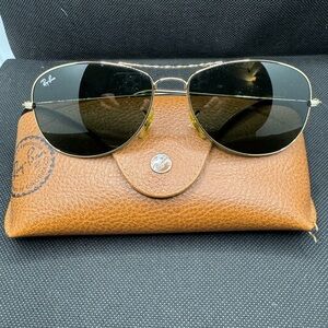 Ray-Ban Aviator Sunglasses with Case